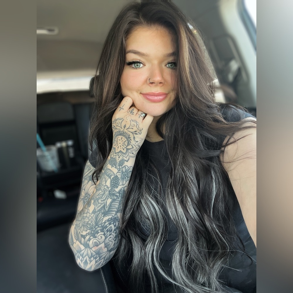 Meet your Posher, Julia